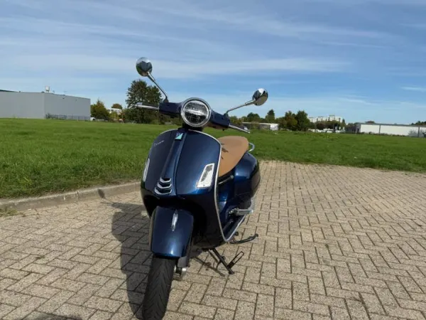 2019 Vespa GTS 300 - €5,699 (1/1)