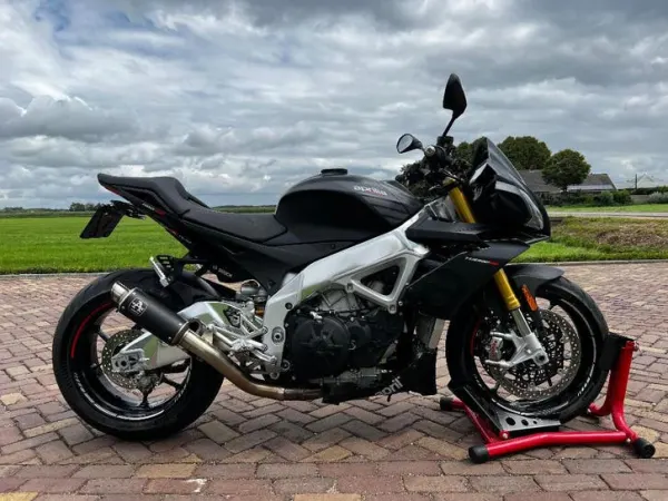 2020 Aprilia Tuono V4 1100 R Aprc ABS 2020 - €12,495 (1/1)
