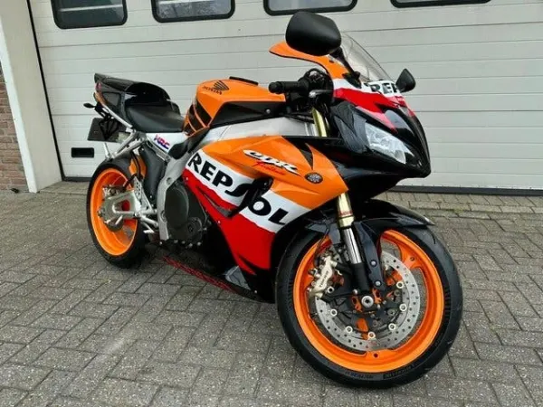 2007 Honda CBR1000RR Fireblade Repsol SC57. 13000dkm!! - €12,500 (1/1)