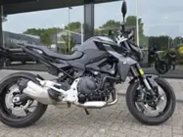 2026 BMW F 900 R - €10,990 · Bidding (1/1)