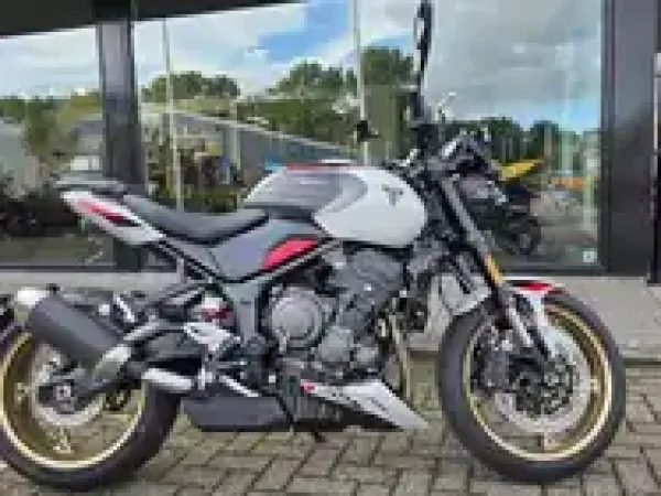 2026 Triumph Trident 800 - €11,345 · Bidding (1/1)