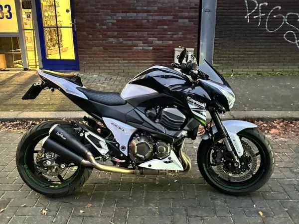 Year unknown Kawasaki Z 800 - €5,999 · Bidding (1/1)