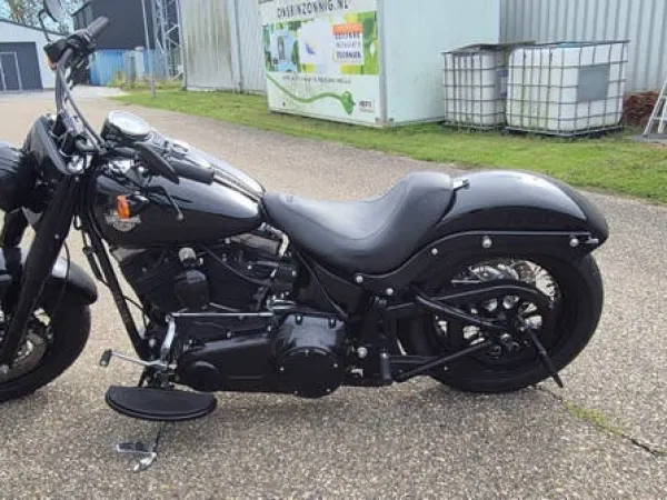 2008 Harley-Davidson Softail - € 13.000 · Bieden (1/1)