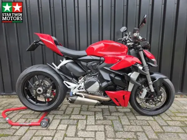 2022 Ducati Streetfighter V2 - €15,990 (1/1)