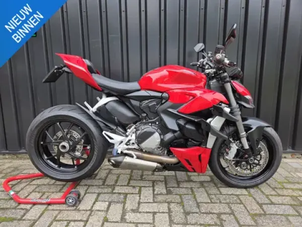 2022 Ducati Streetfighter V2 - €15,990 (1/1)
