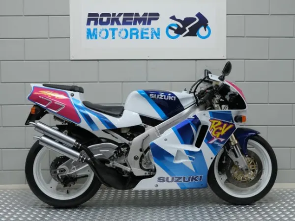1991 Suzuki RGV 250 - €12,999 · Bidding (1/1)