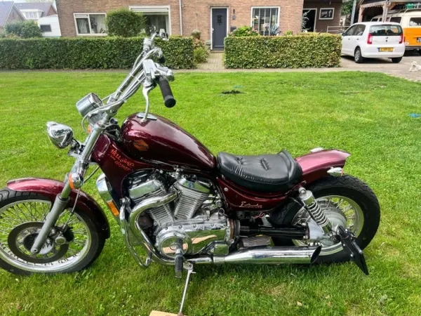 Bouwjaar onbekend Suzuki Intruder 750cc-Belastingvrij & Perfecte Staat - € 1.200 · Bieden (1/1)