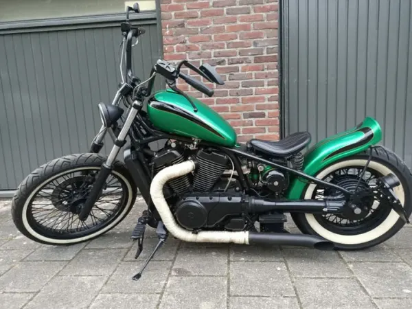 Bouwjaar onbekend Suzuki Intruder Custom Bobber (Metallic Groen & Whitewalls) - € 3.250 · Bieden (1/1)