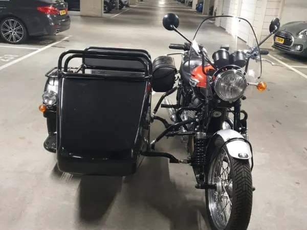 2017 Triumph Motor met Zijspan-Unieke Klassieke Look - Bidding (1/1)