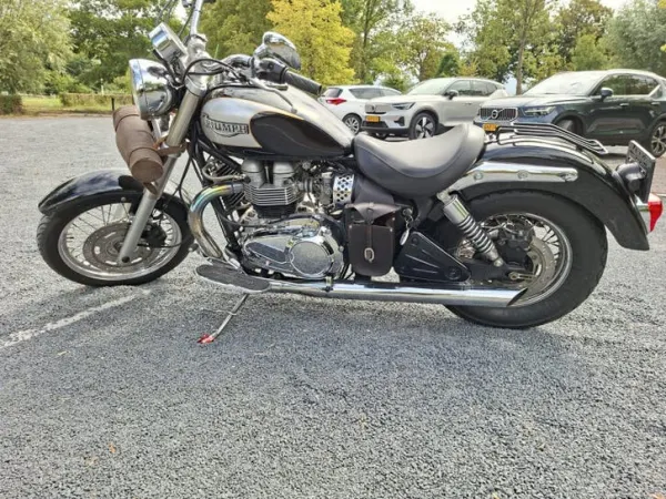2004 Triumph America - € 4.250 · Bieden (1/1)