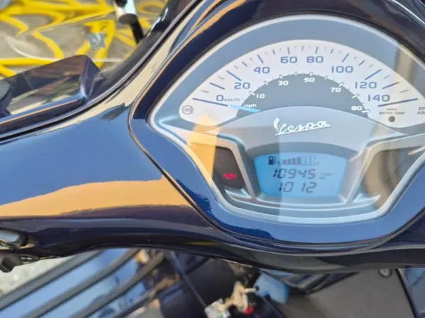 Bouwjaar onbekend Vespa 300cc - Gereserveerd (1/1)