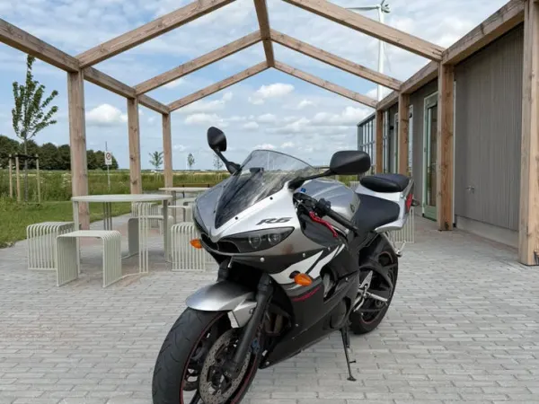 Bouwjaar onbekend Yamaha R6 uit 2003 in top Conditie - € 3.950 (1/1)
