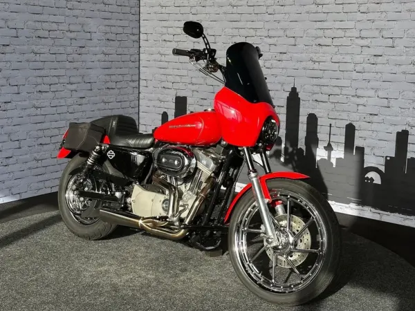 2004 Harley-Davidson Sportster Custom XL 883 C - €10,990 · Bidding (1/1)