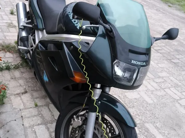 Bouwjaar onbekend Honda 750 - € 1.150 · Bieden (1/1)