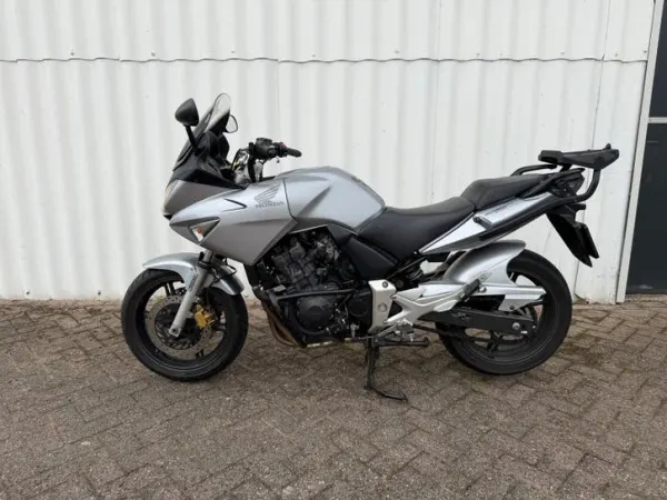 Year unknown Honda CBF 600 - €1,800 (1/1)