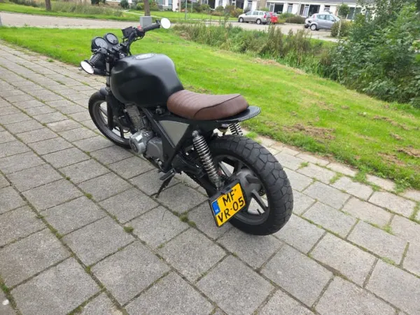 1997 Honda Unieke Custom Scrambler/Naked Bike - € 750 · Bieden (1/1)