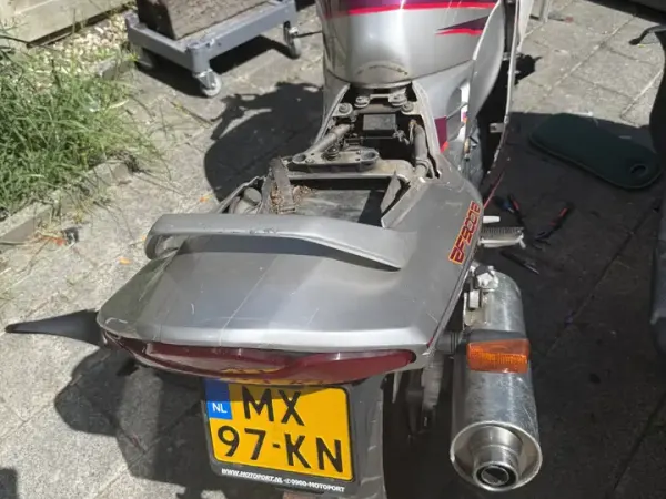 1997 Suzuki RF 900 - €850 (1/1)