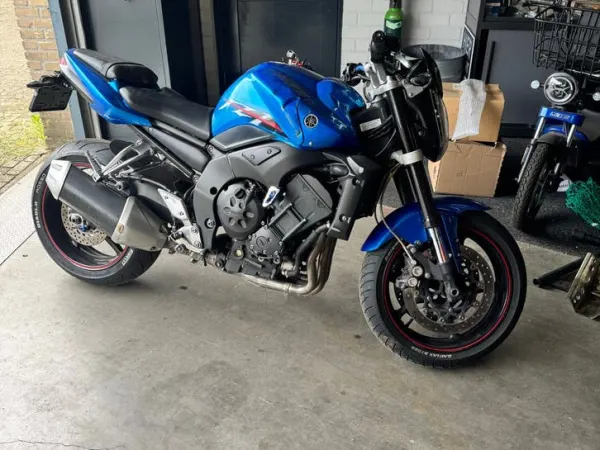 2007 Yamaha FZ1 Fazer met Schade aan de Tank - Bidding (1/1)