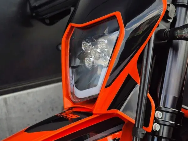 2022 KTM 690 Smcr 2022 🤌🤌Nieuwstaat - €9,650 (1/1)