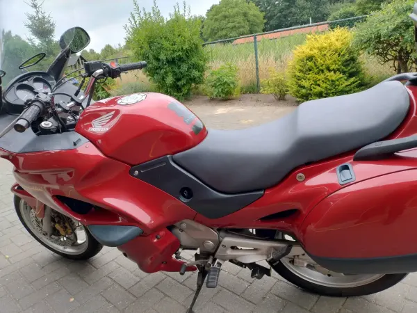2000 Honda NT 650 - €1,600 (1/1)
