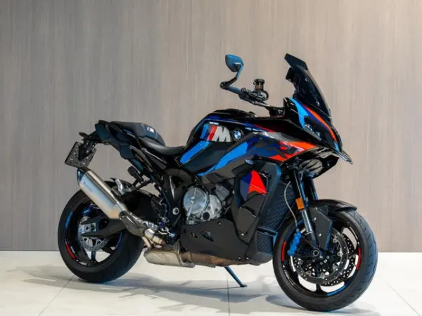 2025 BMW M 1000 XR - €30,995 (1/1)