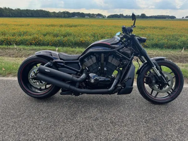 2016 Harley-Davidson Schitterende NightRod Special Bitcoin 300 Band - € 42.500 (1/1)