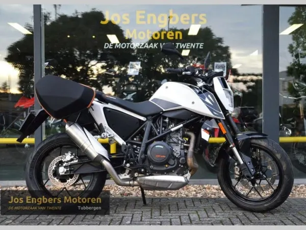 2016 KTM 690 Duke ABS (bj 2016) - € 4.700 · Bieden (1/1)