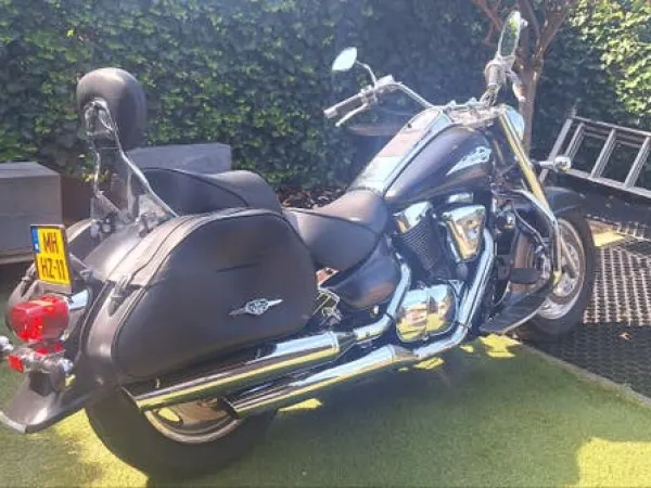 Bouwjaar onbekend Suzuki Intruder 1500-Krachtige Chopper met Comfort - € 3.500 · Bieden (1/1)