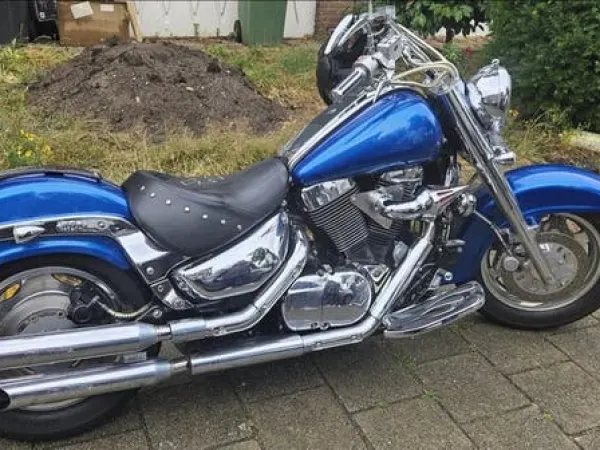1998 Suzuki Intruder 1500 - € 3.500 · Bieden (1/1)