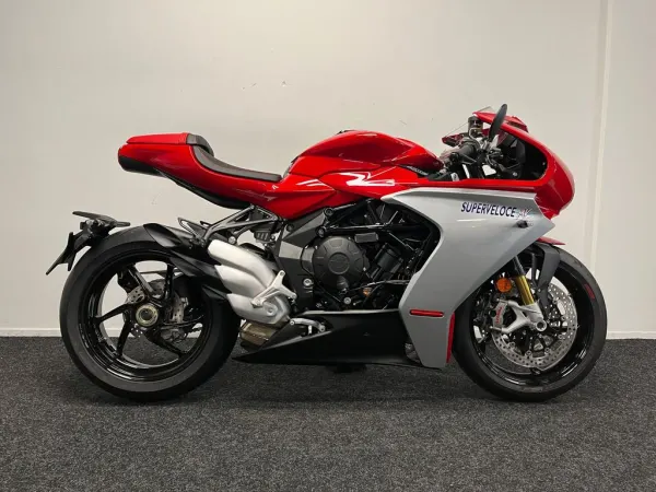 2026 MV Agusta Superveloce 800 - € 18.990 (1/1)