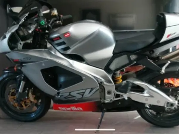 2002 Aprilia Aprillia RSV 1000 Topstaat - €2,750 (1/1)