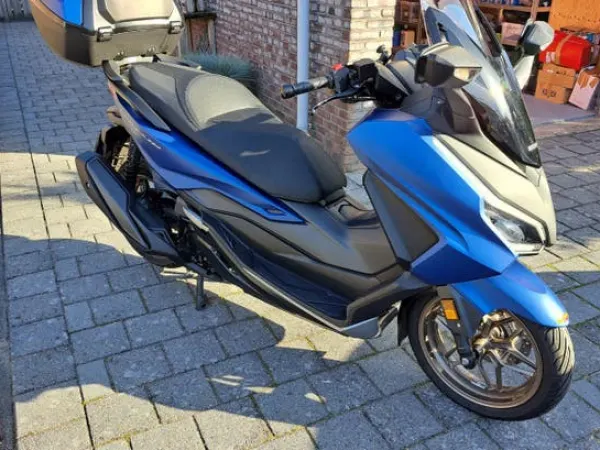 2023 Honda Forza 350 - € 6.000 · Bieden (1/1)