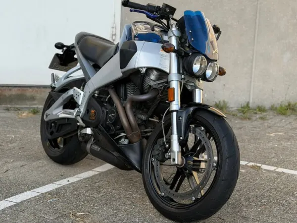 2006 Buell xb9sx 15800 km en Torque Hammer Uitlaat 2006 - Bieden (1/1)