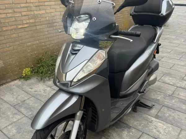 Bouwjaar onbekend Honda SH 300 - Bieden (1/1)