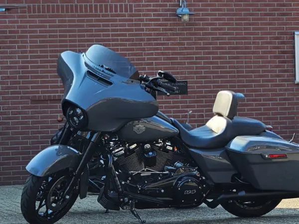 2022 Harley-Davidson Street Glide - € 28.950 · Bieden (1/1)