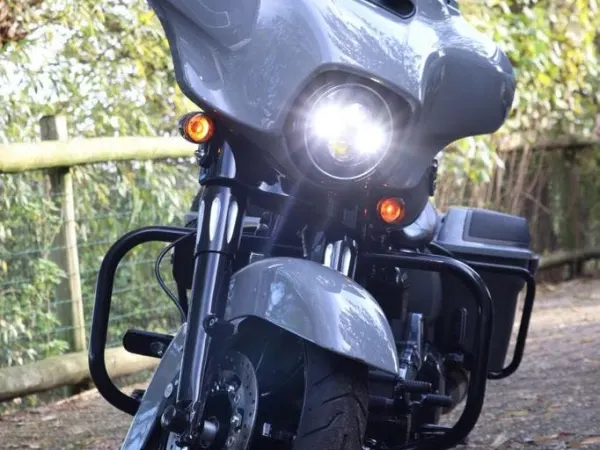 2015 Harley-Davidson Streetglide - € 18.500 · Bieden (1/1)