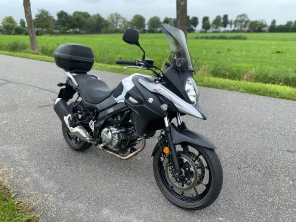 Bouwjaar onbekend Suzuki v Strom 650 abs - € 5.950 (1/1)