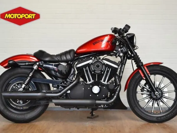 2013 Harley-Davidson XL 883 Iron (bj 2013) - €8,490 · Bidding (1/1)