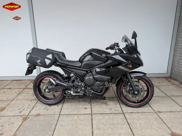 2014 Yamaha XJ 6 - € 5.490 · Bieden (1/1)