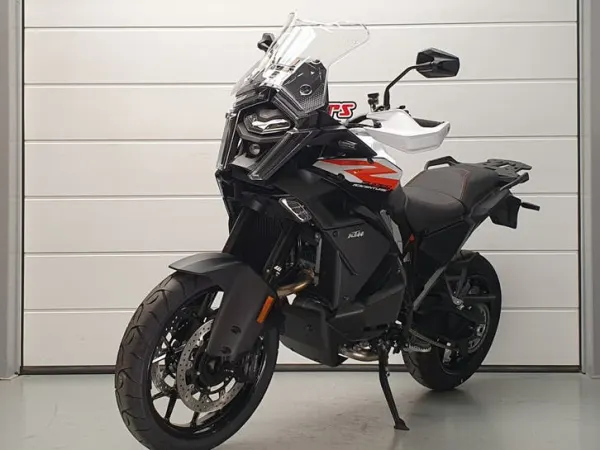 2026 KTM 1390 Super Adventure S EVO (bj 2026) - €26,980 · Bidding (1/1)
