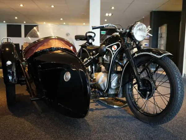 1953 BMW Volledig Gerestaureerd - € 17.500 (1/1)