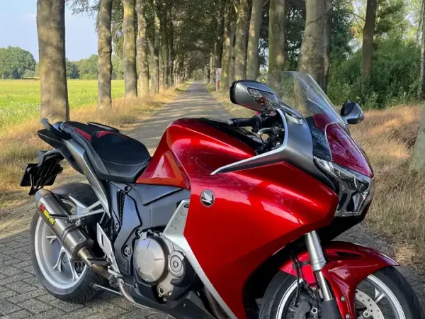 2010 Honda VFR 1200 - €6,200 (1/1)