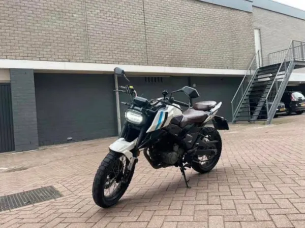Bouwjaar onbekend Bluroc FK Moto Street Schrambler 125cc - € 1.200 (1/1)