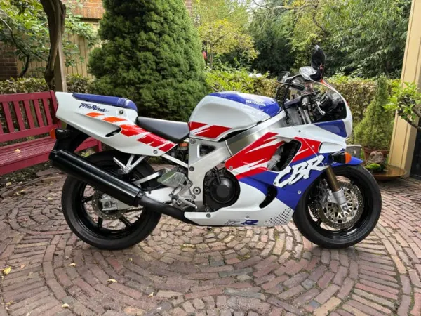 1992 Honda CBR 900RR Fireblade uit 1992 - Bieden (1/1)