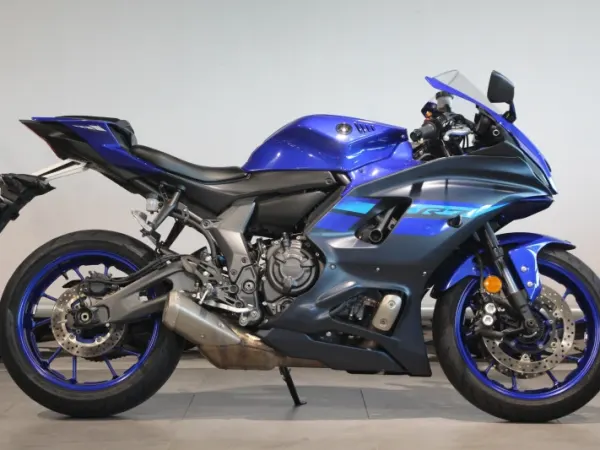 2025 Yamaha YZF R7 - € 10.290 (1/1)