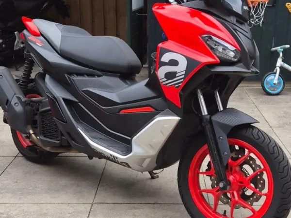 Bouwjaar onbekend Aprilia Aprillia SR GT200 Sport - € 2.250 (1/1)