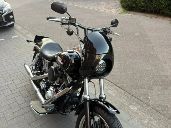 Bouwjaar onbekend Harley-Davidson Dyna Lowrider 2005 - € 8.500 · Bieden (1/1)