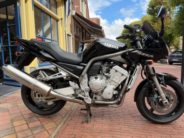 2001 Yamaha FZS 1000 Fazer - € 1.750 · Bieden (1/1)