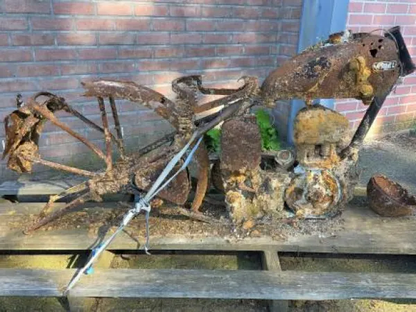 1934 Ariel 557cc 1934 for Decoration - € 850 (1/1)