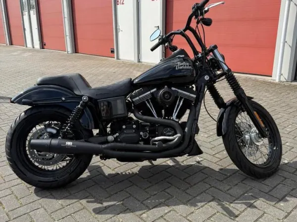 Bouwjaar onbekend Harley-Davidson Dyna Street Bob - € 12.650 · Bieden (1/1)